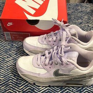 Nike Lilac, White & Silver Air Max Sneakers